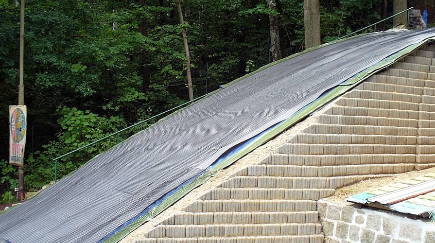 Geogitter auf Skisprungschanzen